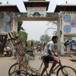 Crossing the border by foot from India to Nepal